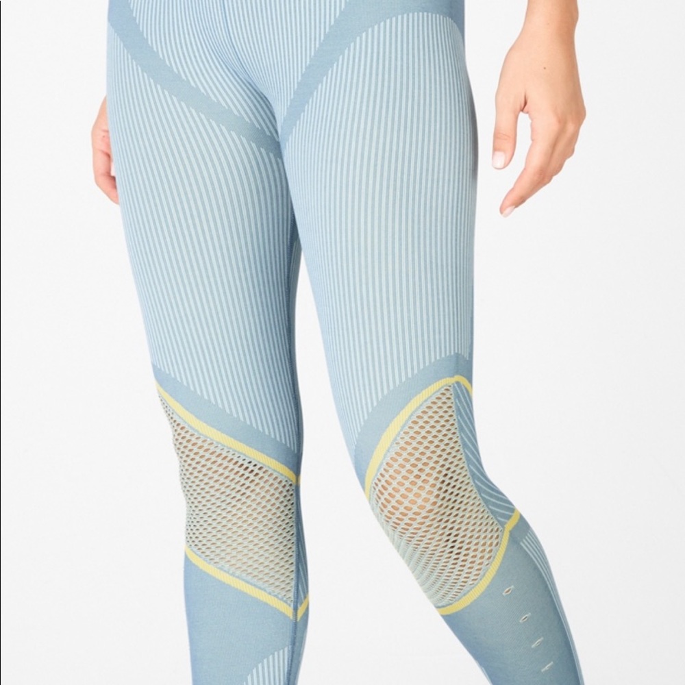 Fabletics slate blue high waisted seamless legging in XS